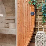 Suite luxueuse avec jardin privé Sauna et Jacuzzi